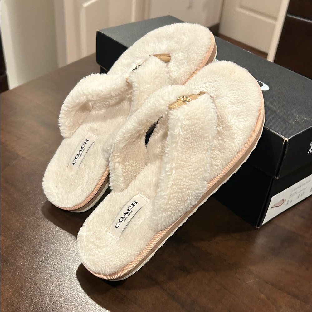 NWT Coach Fuzzy flip flops